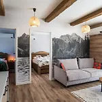 Luna Goral Apartment